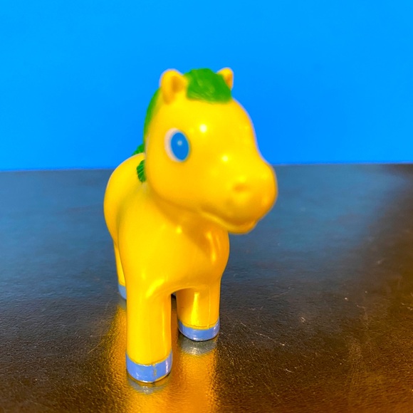 MINIATURE COLLECTIBLE LOVE PONY VINTAGE 1992 SOMA TOYS SOLID PVC 2” - Picture 4 of 5